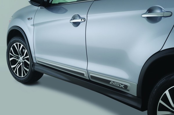 Наклейки на накладки на двері