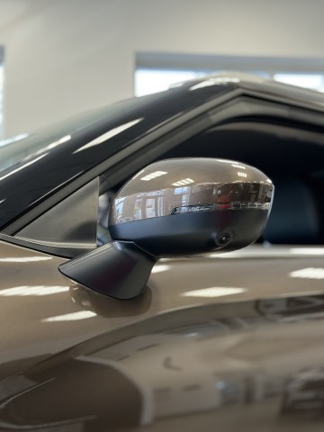 NEW Outlander 2.5 Ultimate CVT 4WD