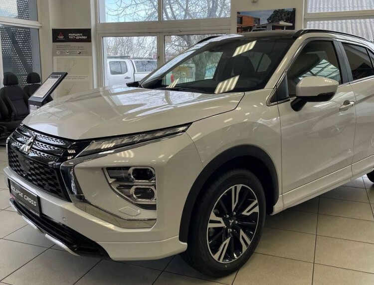 Eclipse Cross ULTIMATE 1.5 CVT 4WD EURO6