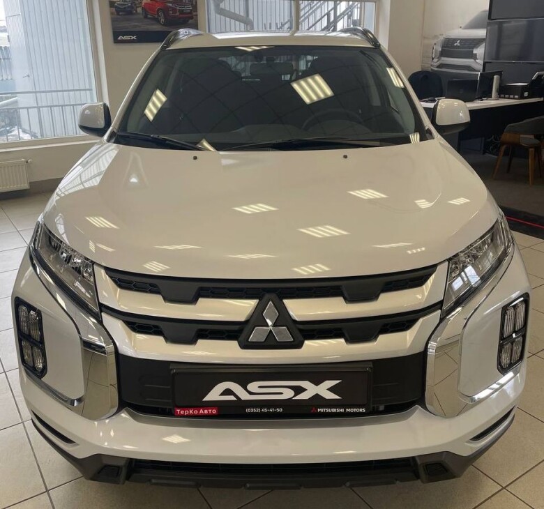 ASX INVITE 1.6 MT 2WD